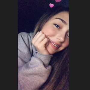 Meet your Posher, Aurora